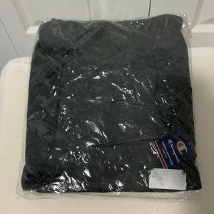 New with tags Champion Sweatshirt Men’s 2XLT